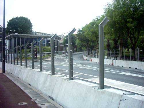 Vallas