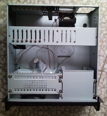 Caja ATX 4