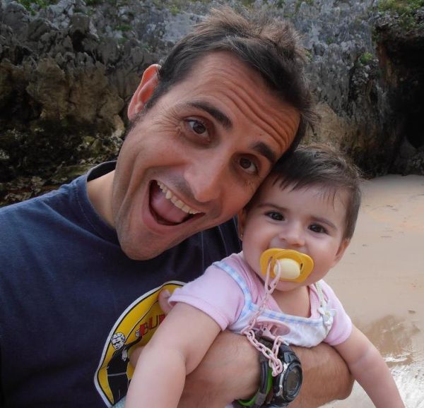 Aitor Urrutia y su hija Laia